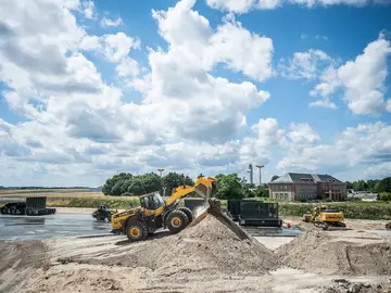 Altlastensanierung am Flughafen Berlin-Schönefeld durch Bauer Resources